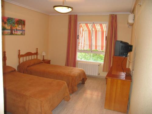 Hostal Imperial Crevillente Exterior foto