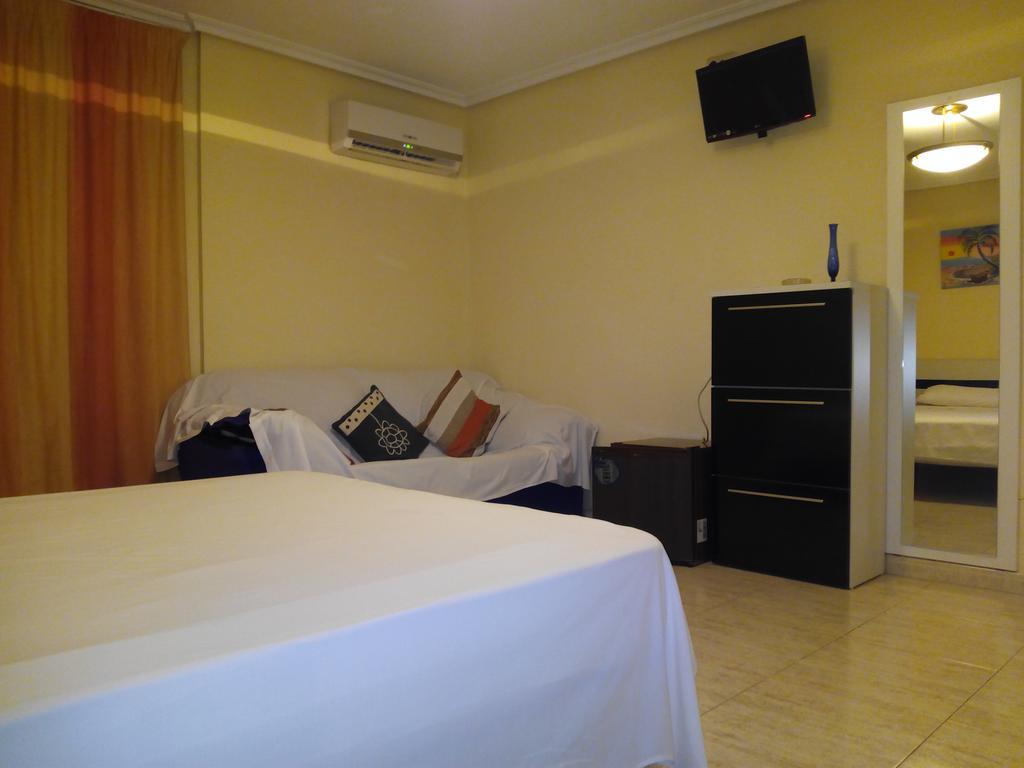 Hostal Imperial Crevillente Exterior foto